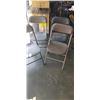 Image 2 : 4 FOLDING CHAIRS AND ZERO GRAVITY LOUNGE CHAIR