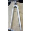 Image 4 : 4 NEW WHITE BIKE FORKS