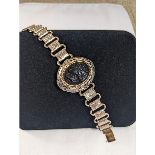 VINTAGE STILVER TONE BRACELET W/ BLACK CAMEO CENTER PIECE