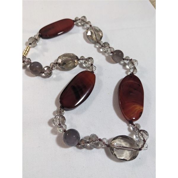GEM STONE AND CRYSTAL BEADS NECKLACE
