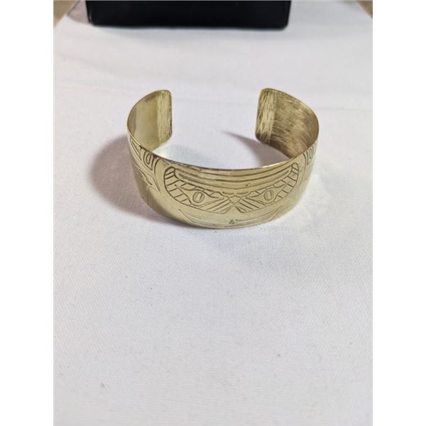 GOLD TONE HAIDA OPEN CUFF BANGLE