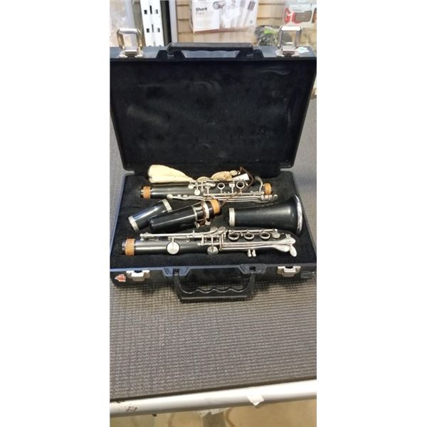 VITO BY LEBLANC CASED CLARINET