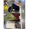 Image 1 : LOT OF BASKETS AND SOME DECOR