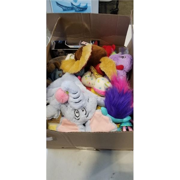 LARGE BOX OF STUFFED ANIMALS