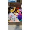 Image 1 : LARGE BOX OF STUFFED ANIMALS
