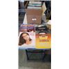 Image 1 : LARGE LOT OF ASSORTED GENRE ESTATE RECORDS