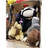 Image 3 : TRAY OF VINTAGE STUFF ANIMALS