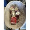 Image 3 : TOTE AND 2 BASKETS OF DECOR AND NEW CANDLES