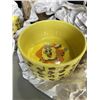 Image 4 : 3 TIER SERVING TRAY, VINTAGE SPONGEBOB PET BOWLS, AND COOKIE JARS