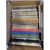 Image 1 : LARGE LOT OF ASSORTED GENRE ESTATE RECORDS