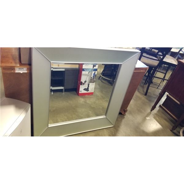 42"X42" MODERN MIRROR