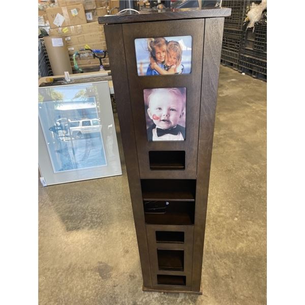 PHOTO FRAME SHELF