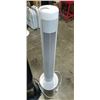 Image 3 : 2 TOWER FANS