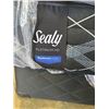 Image 5 : SEALY POSTUREPEDIC QUEENSIZE MATTRESS AND BOXSPRING