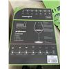 Image 5 : NEW SET OF RIEDEL PINOT NOIR PERFORMANCE WINE GLASSES