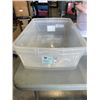 Image 4 : LOT OF PLASTIC TOTE BINS