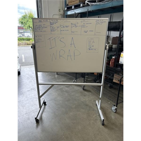 ROLLING REVERSIBLE WHITE BOARD