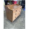 Image 2 : 6 DRAWER DRESSER