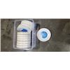 Image 1 : NEW CRATE OF 9 INCH PAPER PLATES 1200 PIECE
