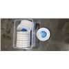Image 1 : NEW CRATE OF 9 INCH PAPER PLATES 1200 PIECE
