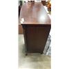Image 3 : MAHOGANY 3 DRAWER DRESSER