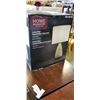 Image 2 : HOME DECORATORS COMAL RIVER NATURAL RATTAN TABLE LAMP