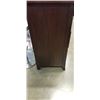 Image 3 : MAHOGANY 3 DRAWER DRESSER