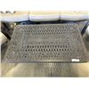 Image 5 : 4 PC IRON PATIO SET WITH CUSHIONS, INCLDUES SOFA, 2 CHAIR AND COFFEE TABLE