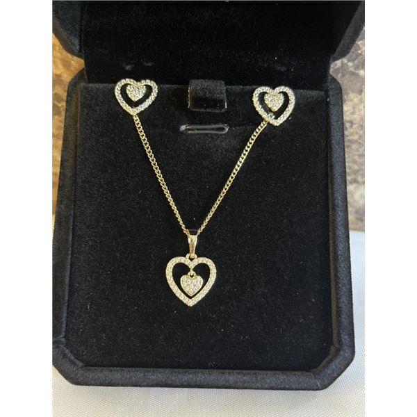 NEW 14K GOLD PLATED SIMULATED DIAMOND (CZ) HEART 2 PIECE SET, CHAIN 18" LONG