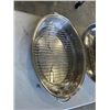 Image 3 : ELECTRIC ROASTER AND STAINLESS TURKEY ROASTER PAN