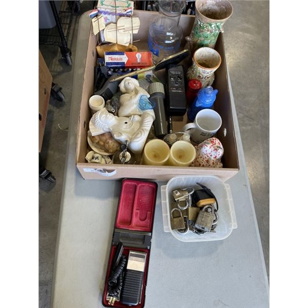 TRAY OF VINTAGE COLLECTIBLES