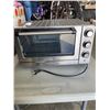 Image 2 : CUISINART TOASTER OVEN AND TFAL DEEP FRYER