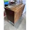 Image 5 : ANTIQUE OAK SERVING CABINET WITH MIRROR GALLERY