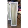 Image 3 : ROOM DIVIDER