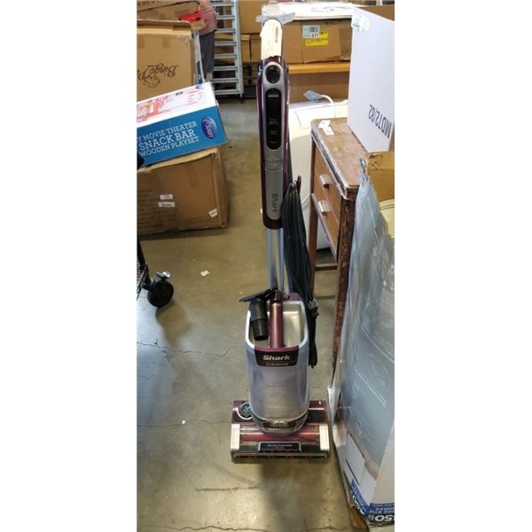 SHARK STRATOS UPRIGHT BAGLESS VACUUM - TESTED WORKING, RETAIL $549