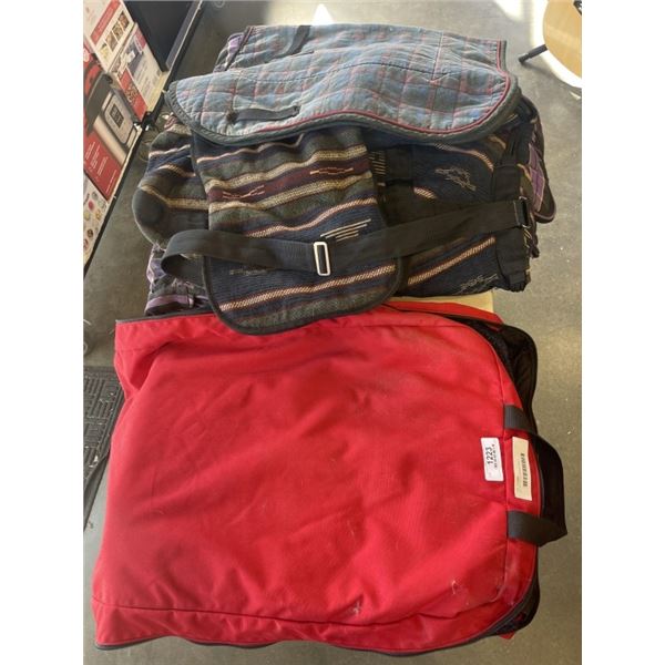 LOT OF HORSE SADDLE PADS