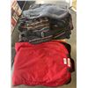 Image 1 : LOT OF HORSE SADDLE PADS