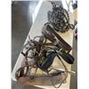 Image 2 : LARGE TOTE OF HORSE ACCESORIES