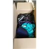 Image 1 : LARGE BOX OF HORSE ACCESSORIES
