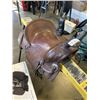 Image 2 : KIDS BROWN LEATHER HORSE SADDLE