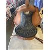 Image 1 : BROWN LEATHER SADDLE
