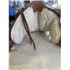 Image 3 : BROWN LEATHER SADDLE