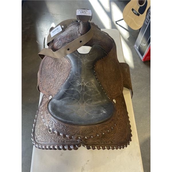LEATHER CIRCLE Y HORSE SADDLE