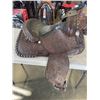 Image 4 : LEATHER CIRCLE Y HORSE SADDLE