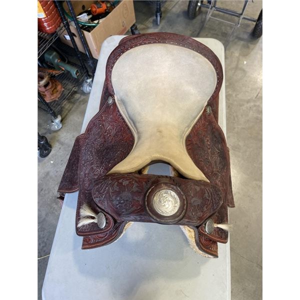 BROWN LEATHER CIRCLE Y SHOW SADDLE