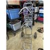 Image 2 : DOUBLE ROLLING SADDLE RACK WITH REMOVEABLE STALL HANGING RACKS