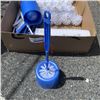 Image 4 : 25 NEW TOILET SCRUBBING BRUSHES