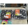 Image 2 : 4 BENTOLOGY LUNCH BAGS 2 ARE KITS WITH CONTAINERS AND ICE PACKS ETC
