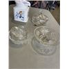 Image 4 : LOT OF CRYSTAL AND VINTAGE TETLEY TEA JAR