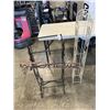 Image 1 : 2 METAL RACKS AND SIGN